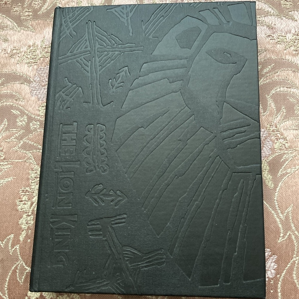 NEW The Lion King embossed black cover blank journal - Picture 2 of 5